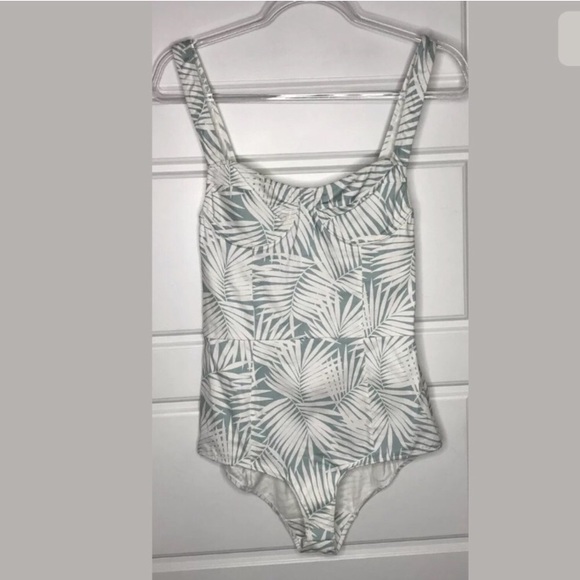 For love and lemons desert plan body suit - Picture 4 of 6